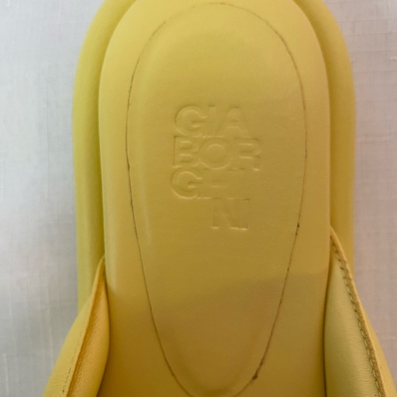 Gia Borghini Women's Yellow Leather Thong Slide Sandals Size US 9/ EU 39 $475 - Picture 3 of 16